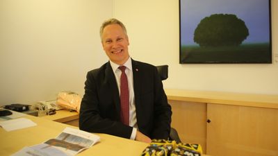 Samferdselsminister Jon-Ivar Nygård etter nøkkeloverrekkelse i departementet, oktober 2021.