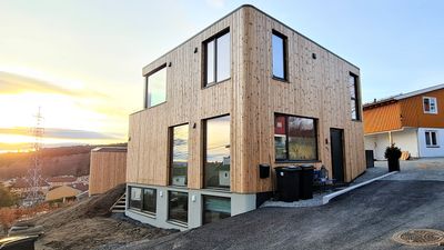 Nyfunkis, fukt, fuktskader, fuglekasser, mycoteam, norgeshus, beslag, tak, lekkasje, takrenner, nedløp, fuktsikring, mari sand austigard, frydenlund