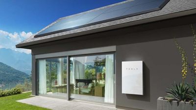 Installasjon av hjemmebatteriløsninger, som Tesla Powerwall, støttes ikke av Enova i dag. 