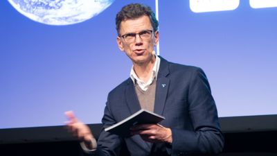 Telenor Norden-sjef Petter-Børre Furberg utfordret resten av bransjen på Inside Telecom-konferansen 15. november ved å stille sju spørsmål – som han var glad for å slippe å svare på selv. 