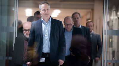 Bane Nor ventet tre måneder med å informere om en hastebonus på 483 millioner i Follobaneprosjektet, forteller Nygård til TU. Her er han fotografert etter et krisemøte om Follobanen i januar.