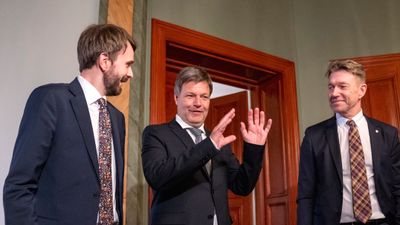 I mars i fjor møttes Tysklands næringsminister og visestatsminister Robert Habeck næringsminister Jan Christian Vestre og olje- og energiminister Terje Aasland. Torsdag møtes de igjen.