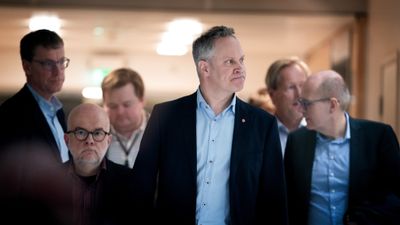 Samferdselsminister Jon-Ivar Nygård er bekymret etter krismøte om Follobanen tirsdag.