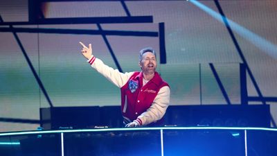 Den franske DJ-en David Guetta opptrådte under prisutdelingen Brit wards i London sist helg.