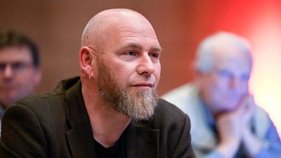 Geir Jørgensen, stortingsrepresentant for Rødt, krever at Bane Nor offentliggjør rapporten sin nå.