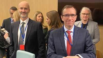 Norges EU-ambassadør Anders Eide og utenriksminister Espen Barth Eide i Brussel nylig. Nå er floken med EØS-midlene løst.