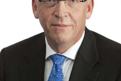 <p>Konsernsjef Lars Nyberg i TeliaSonera foresl&aring;r &aring; betale ut utbytte p&aring; samme niv&aring; som tidligere &aring;r, og er s&aelig;rlg forn&oslash;yd med at konflikten rundt russiske Megafon ble l&oslash;st i 2012.</p>