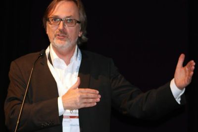 <p>Network Norways Tom Guldberg mener Telenor er historiel&oslash;se n&aring;r de kritiserer Post og Teletilsynet og utbyggerne av det tredje norske mobilnettet.</p>