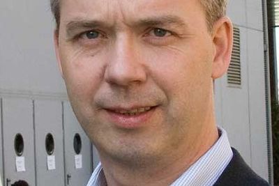 Kommunikasjonsdirektør Glenn Mandelid i Telenor forteller at selskapet har vært forberedt på at andre kan komme igang før dem i Myanmar.