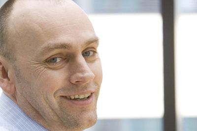 Lederen for Telenors mobildivisjon, Bjørn Ivar Moen har lansert Min sky, en tjeneste som lar mobilkundene lagre filer på Telenors servere i Norge.