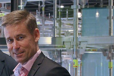 Tele2-sjef Arild Hustad og Netcom-sjef August Baumann under pressekonferansen der Netcoms kjøp av Tele2 i Norge ble presentert.
