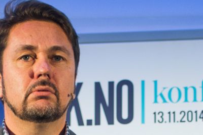 Tele2-sjef Arild Hustad mener det kun er Telenor som vil tjene på det dersom Konkurransetilsynet sier nei til Netcoms kjøp av Tele2.