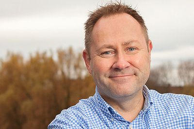 Hello-sjef Thomas Sandaker mener Nkom bommer når de legger gamle abonnementspriser til grunn i sin marginskvistest.