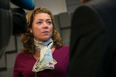 Administrerende direktør i NHO, Kristin Skogen Lund, mener regjeringene må sprøyte 1,1 billioner kroner inn i bygging av vei, jernbane og samferdsel fra 2018 til 2038. Foto: Audun Braastad / NTB scanpix