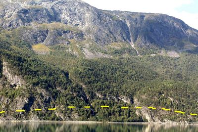 Gullringen tunnel er markert med gul stiplet linje. De som vil drive den må gi anbud før oktober er omme. (Foto: Svein Helge Frækaland, Statens vegvesen)