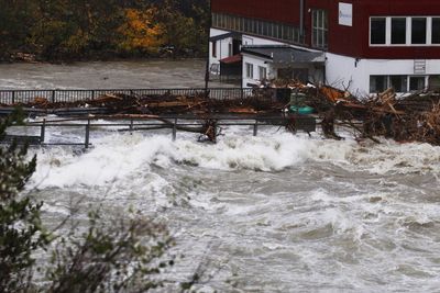 Brua over elva Opo i Odda står under vann etter etter store nedbørsmengeder på Vestlandet de siste dagene. Foto: Jan Kåre Ness / NTB scanpix