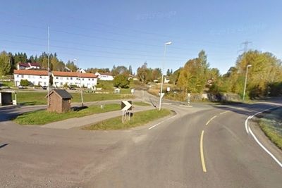 Fra fv 155 i Enebakk, hvor arbeidene med utbedringer starter opp om kort tid når Statens vegvesen er ferdig med anbudsrunden.  Foto: GoogleMaps