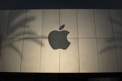 Apple forsøker å få en amerikansk domstol til å avvise søksmålet fra batteriprodusenten A123 Systems.