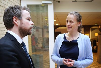 Kunnskapsminister Torbjørn Røe Isaksen gir Tekna og president Lise Lyngsnes Randeberg rett i at noe må gjøres med realfagene.