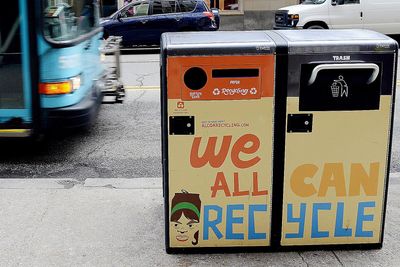  170 smarte søppelspann er plassert på Manhattan i New York. De er langt fra de dumme boksene vi kjenner i Norge.