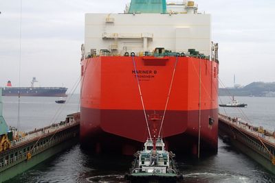 Her sjøsettes Mariner B, lagerskipet som kan lagre 850.000 fat olje, og som skal ligge ved Mariner-feltet operert av Statoil på britisk sokkel. 