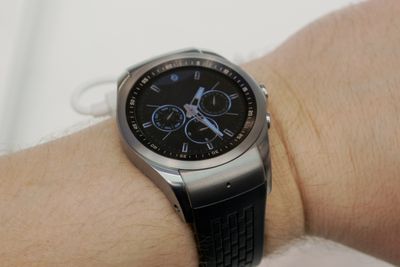 LG-klokken Urbane blir en av de første som får nye Android Wear.