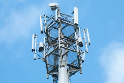 De store europeiske teleselskapene vil vurdere å slå sammen sine nett. Telenor vil ikke svare på om de er med i samtalene, men sier at det er i tråd med deres strategi.
