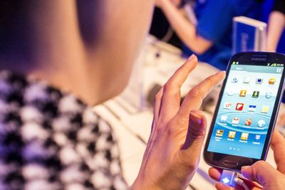 Salgssuksessen Galaxy S III bidrar sterkt til at Samsung gjør sitt beste kvartal noen sinne.