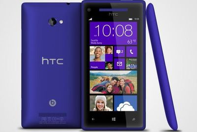 HTC Windows Phone 8X ble lansert i november, uten at det reddet et grusomt kvartal for den taiwanske mobilprodusenten.