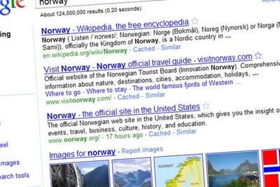 Fargerikt: Google gjør som konkurrenten Bing og innfører kontekstavhengige menyer på venstresiden.