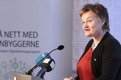 Friprog-senteret advarer IT-minister Rigmor Aasrud å bruke Altinn som bærebjelke for sin digitale strategi.