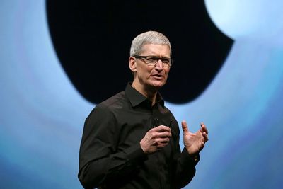 Tim Cook ledet forhandlingene da Apple startet samarbeid med Intel i 2005, etter at den amerikanske brikke-giganten hadde gruset Power-PC. Han kan bli ansvarlig for at Apple dropper Intel som hoffleverandør til Mac. 