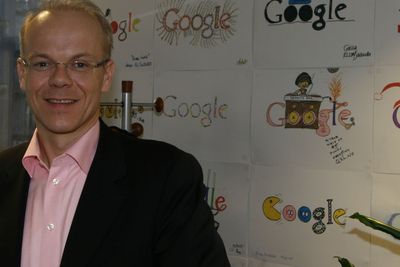 Jan Grønbech i Google Norge er svært fornøyd med selskapets mobiltelefon. Nå vil han bestille flere til resten av familien.
