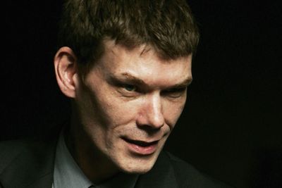 Fri: 46 år gamle Gary McKinnon kan feire jul i trygg forvissing om at datainnbruddene hans mot Pentagon ikke utløser straffefølgelse hjemme i Storbritannia.