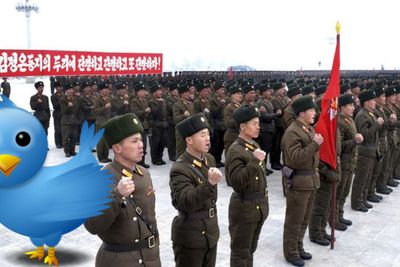 Snart vil turister på ferie i Nord-Korea kunne surfe og twitre med mobiltelefonene sine. Hvorvidt det også blir tillatt å knipse og dele bilder av landets militære propaganda-oppvisninger vites ikke.