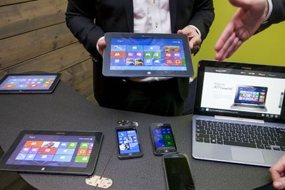 Samsung er blant pc-produsentene som har satset bredt på produkter med touch-skjerm og Windows 8. Etter en svak start merker Komplett nå at salget tar av.