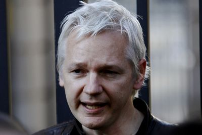 Onsdag neste uke får Julian Assange beskjed om han blir utlevert til Sverige. 