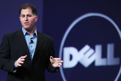 Michael Dell og investeringsselskapet Silver Lake legger over 24 milliarder dollar på bordet for å kjøpe Dell og ta selskapet av børs. 