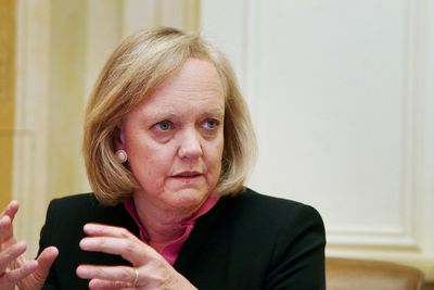 HPs toppsjef, Meg Whitman, varsler at det kan bli aktuelt å selge enheter som ikke lever opp til forventingene. Dette kan bety at PC- og printerdivisjonen lever farlig.