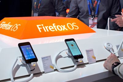 Firefox OS finnes allerede på noen mer avanserte mobiler, men nå skal det gå mye bredere. Muligheten for å kjøre Android-apper er også noe som diskuteres.