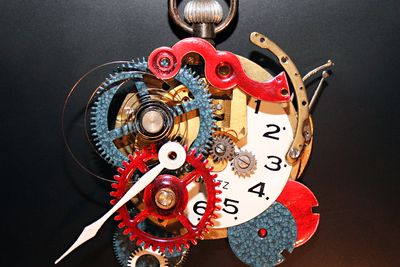 Riktig og synkronisert tid kan lett bli forvrengt dersom ikke alle komponentene spiller sammen med for eksempel Precision Time Protocol (IEEE1588).