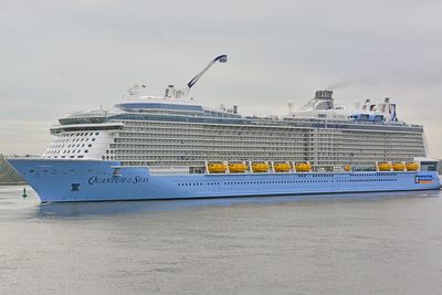 Quantum of the Seas på sjøprøver i fjor høst. Anthem of the Seas skal være så å si identisk. Skipene er 348 meter lang og 41 meter brede. 