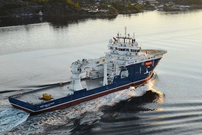 North Sea Atlantic ble levert fra Noryards i Bergen i juli i fjor.Skipet har en 550 tonns-kran fra NOV og er leid ut til Technip på seksårskontrakt. 