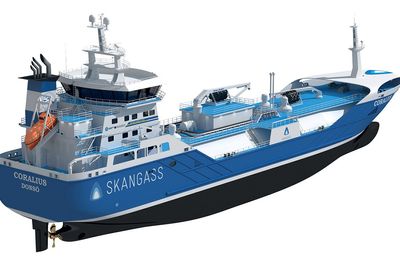 LNG bunkringsskipet Coralius, med tankkapasitet på 5800 m³. Skipet eies av svensk-nederlandske Sirius Veder Gas AB og opereres av Sirius Rederi AB i Sverige. Skangass utviklet prosjektet i samarbeid med Anthony Veder og Sirius. Skipet bygges ved Royal Bodewes i Nederland og leveres i februar 2017. 