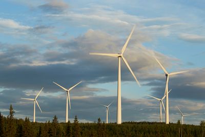 Søndag og mandag produserte svensk vindkraft mer enn kjernekraften i landet. Det er trolig første gang det skjer. 