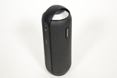 Philips BT6000B er svært portabel, sprutsikker og har NFC-tilkobling. Men lyden er så som så. 