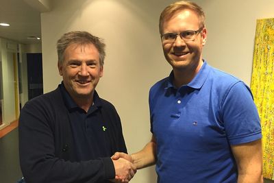 Til venstre IT-sjef Roald Ommundsen fra oljedirektoratet og Morten Næss, avdelingsleder for systemavdelingen i Technet AS