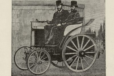 Teknisk Ukeblad har en rekke omtaler av tidlige biler av ulikt slag rundt århundreskiftet mellom 1800 og 1900. 