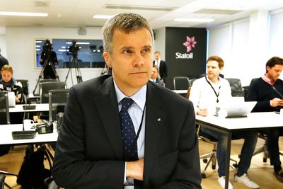 Statoil-sjef Helge Lund skal effektivisere og varsler at 1400 stillinger kan forsvinne de neste årene. 