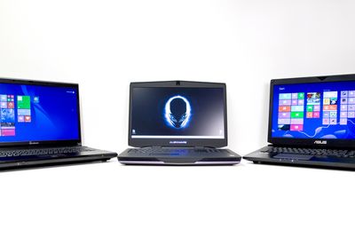 Tre gigantiske beist av noen 17-tommere. Fra venstre Multicom Kunshan P170S, Alienware 17 og Asus G750JH. 